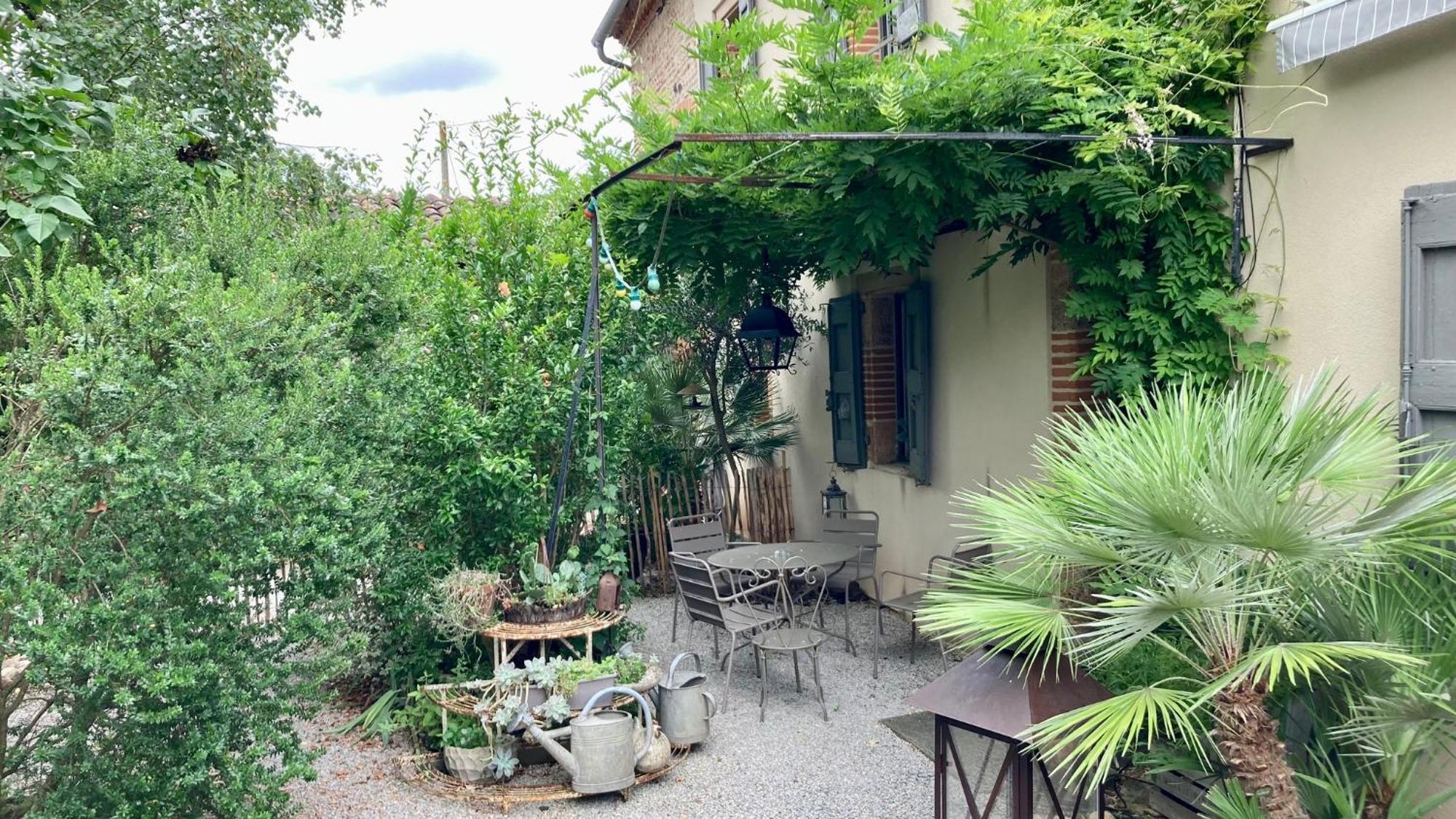 16 Bis-Gite-Hotel-Appartement Marssac-sur-Tarn Exterior photo
